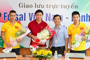 Báo SGGP Online tổ chức giao lưu với đội tuyển Futsal Việt Nam