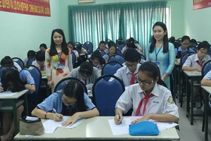 Khởi động vòng thi cấp quận, huyện “Prudential- Văn hay chữ tốt” 2016 tại TPHCM