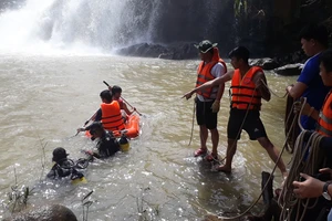 Gia Lai: Tìm thấy thi thể 3 thanh niên mất tích ở thác nước