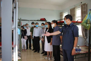 Thứ trưởng Bộ Y tế kiểm tra công tác phòng, chống dịch Covid-19 tại Đắk Lắk