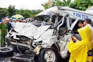 Danh tính nạn nhân vụ 2 xe khách tông nhau tại Kon Tum