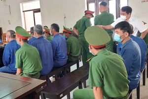 Nhóm người Trung Quốc thuê nhà xưởng sản xuất chất ma túy 