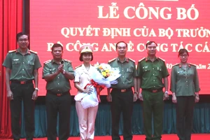 Công bố quyết định bổ nhiệm Trung tá Ksor H’Bơ Khắp làm Phó Giám đốc Công an tỉnh Gia Lai