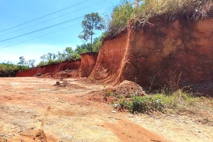 Nhiều vi phạm trong lĩnh vực đất đai, tài nguyên ở huyện Ngọc Hồi (Kon Tum)