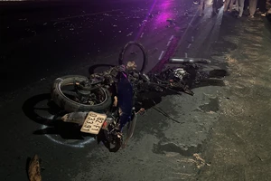 Kon Tum: Tai nạn nghiêm trọng trên đường Hồ Chí Minh, 2 người chết