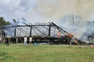 Gia Lai: Một nhà rông bị cháy