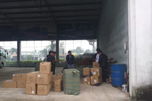 Tạm giữ 137 kiện hàng hóa có xuất xứ Trung Quốc
