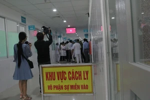 Bệnh viện 199 cách ly 5 người Trung Quốc