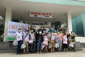 Bệnh viện Dã chiến Hòa Vang cho xuất viện 20 bệnh nhân mắc Covid-19