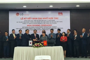 Lễ ký kết Bản ghi nhớ hợp tác giữa Ban Xúc tiến và Hỗ trợ đầu tư TP Đà Nẵng với Trung tâm phát triển Giải pháp về linh kiện xe hơi tại Việt Nam 