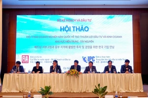 Đối thoại doanh nghiệp Hàn Quốc về tạo thuận lợi đầu tư kinh doanh khu vực miền Trung- Tây Nguyên