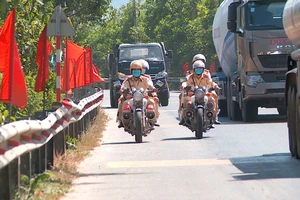 Lực lượng Cảnh sát giao thông - trật tự Công an huyện Hòa Vang ra quân bảo đảm an toàn giao thông, an ninh trật tự trong dịp bầu cử