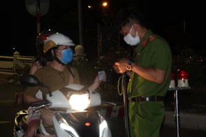 Đà Nẵng: Phong tỏa 4 phường thuộc quận Sơn Trà, người dân không ra đường sau 20 giờ