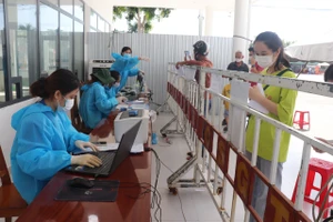 Chốt kiểm dịch cửa ngõ TP Đà Nẵng ở quận Ngũ Hành Sơn 