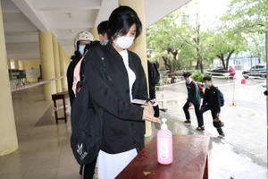 Đà Nẵng: Chuẩn bị đón học sinh lớp 1, 8, 9 trực tiếp đến trường