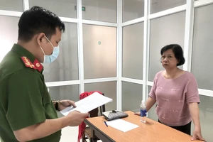 Cơ quan CSĐT - Công an Đà Nẵng đọc quyết định