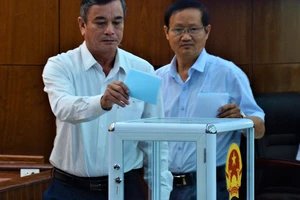 Bãi nhiệm tư cách đại biểu HĐND TP Đà Nẵng đối với ông Lê Minh Trung