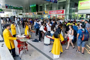 Khách du lịch MICE đến Đà Nẵng bằng đường hàng không