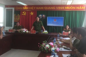 Thượng tá Huỳnh Quang Tâm, Trưởng Phòng PC07 gặp gỡ báo chí