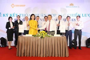 Vietnam Airlines và Sun Group ký kết thỏa thuận hợp tác chiến lược