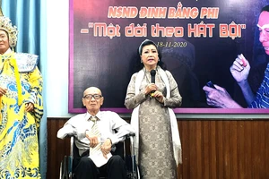 NSND Kim Cương chia sẻ những kỷ niệm trong công việc với NSND Đinh Bằng Phi