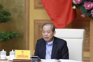 Phó Thủ tướng Thường trực Trương Hòa Bình chủ trì phiên họp. Ảnh: VGP/Nguyễn Hoàng