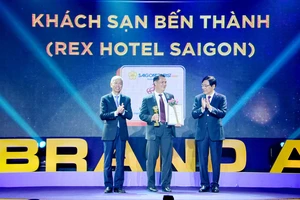 Rex Hotel Saigon được bình chọn nhận Giải thưởng Thương Hiệu Vàng TPHCM năm 2020
