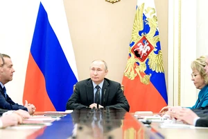 Tổng thống Nga Vladimir Putin trong cuộc họp Hội đồng An ninh quốc gia