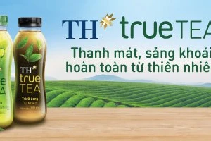 Theo đại diện TH, khi tuyển chọn nguyên liệu, yêu cầu “tự nhiên” là quan trọng nhất để tạo nên những chai “trà thật” mang thương hiệu TH true TEA