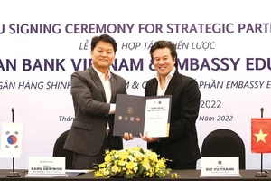 Ngân hàng Shinhan Việt Nam và Embassy Education hợp tác chiến lược