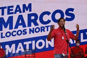 Ứng cử viên Ferdinand Marcos Jr phát biểu trong cuộc vận động tranh cử ở Laoag, Philippines, ngày 25-3-2022. Ảnh: AFP/TTXVN