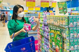 Giá hàng hóa được giữ ổn định tại các hệ thống siêu thị của Saigon Co.op