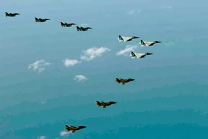 Máy bay chiến đấu của quân đội Mỹ và Nhật Bản trong cuộc tập trận chung trên bầu trời phía Tây đảo Kyushu (Nhật Bản). Ảnh: NIKKEI ASIA