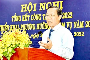 Chủ tịch UBND TPHCM Phan Văn Mãi phát biểu tại hội nghị. Ảnh: VIỆT DŨNG