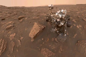 Xe tự hành Curiosity khám phá sao Hỏa