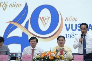 Hội thảo “Trí thức người Việt Nam ở nước ngoài tham gia xây dựng và phát triển đất nước”. Ảnh: TTXVN