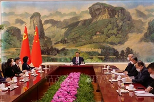 Thường trực Ban Bí thư Trương Thị Mai hội kiến Tổng Bí thư, Chủ tịch Trung Quốc Tập Cận Bình. Ảnh: TTXVN