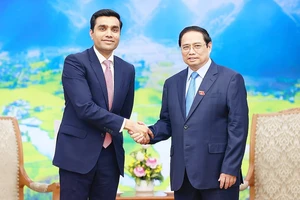 Thủ tướng Phạm Minh Chính tiếp ông Karan Adani, Tổng Giám đốc Công ty Cảng và Đặc khu kinh tế Tập đoàn Adani (Ấn Độ)