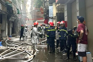 Hà Nội: Cháy nhà ở quận Đống Đa, 3 người tử vong