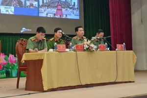 Công an tỉnh Đồng Nai đối thoại với hơn 200 cán bộ, chiến sĩ công an cấp xã 