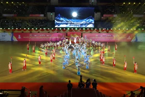 Quang cảnh Lễ khai mạc Đại hội Thể thao học sinh Đông Nam Á lần thứ 13