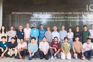 2 lớp học về vật lý hạt diễn ra tại Trung tâm ICISE thu hút hàng chục nhà nghiên cứu trẻ, giáo sư trong nước và quốc tế. Ảnh: XUÂN HUYÊN