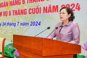 Thống đốc NHNN Nguyễn Thị Hồng phát biểu khai mạc hội nghị