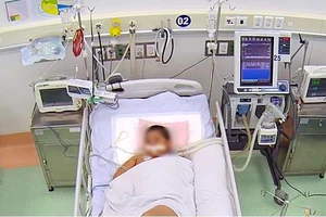 Giành giật sự sống cho bé trai bị hoại tử phổi sau hơn 2 tháng