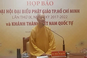 Hòa thượng Thích Trí Quảng, chủ trì cuộc họp báo