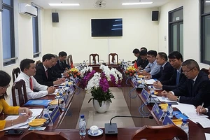 Đoàn đại biểu Chính hiệp Nhân dân Trung Quốc tỉnh Tứ Xuyên thăm TPHCM