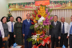 Đoàn lãnh đạo TPHCM thăm, chúc mừng Giáng sinh Hội thánh Tin Lành Việt Nam (miền Nam) 