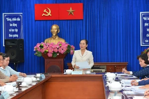 Chủ tịch HĐNDTPHCM Nguyễn Thị Lệ phát biểu trong buổi tiếp bà Phạm Thị Diên Hồng. Ảnh: VIỆT DŨNG