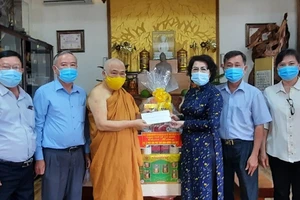 Lãnh đạo TPHCM thăm, chúc mừng Đại lễ Phật đản, Phật lịch 2565, dương lịch 2021