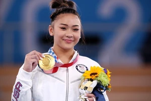 Sunisa Lee xuất sắc giành HCV nội dung toàn năng ở Olympic Tokyo 2020. Ảnh: GETTY IMAGES